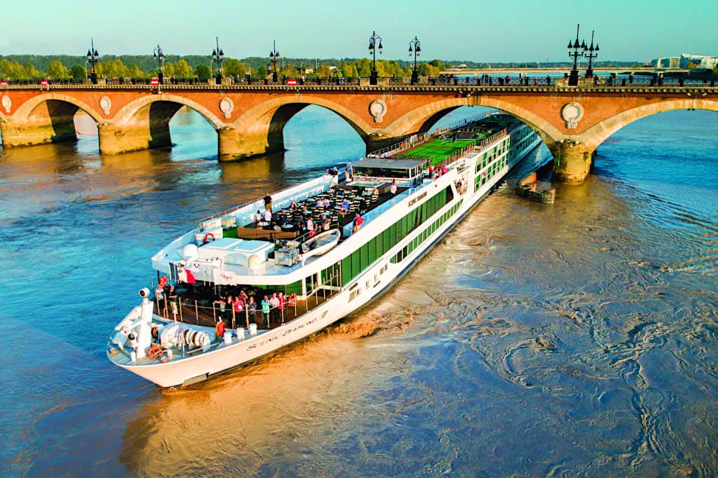 Scenic-Diamond-Bordeaux-2_preview
