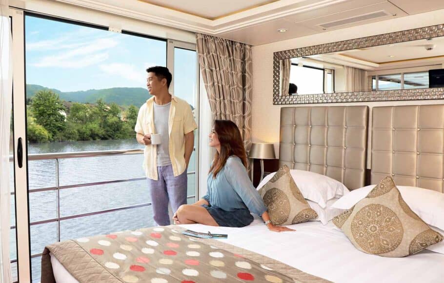 Why-Choose-AmaWaterways-1-of-4-910x580_c