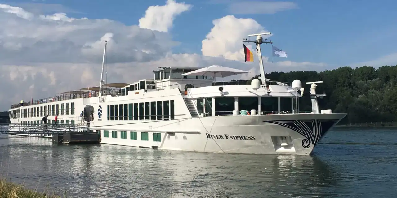 river-empress-exterior-best-cropped-narrow-heidi-sarna-copy-1280x640